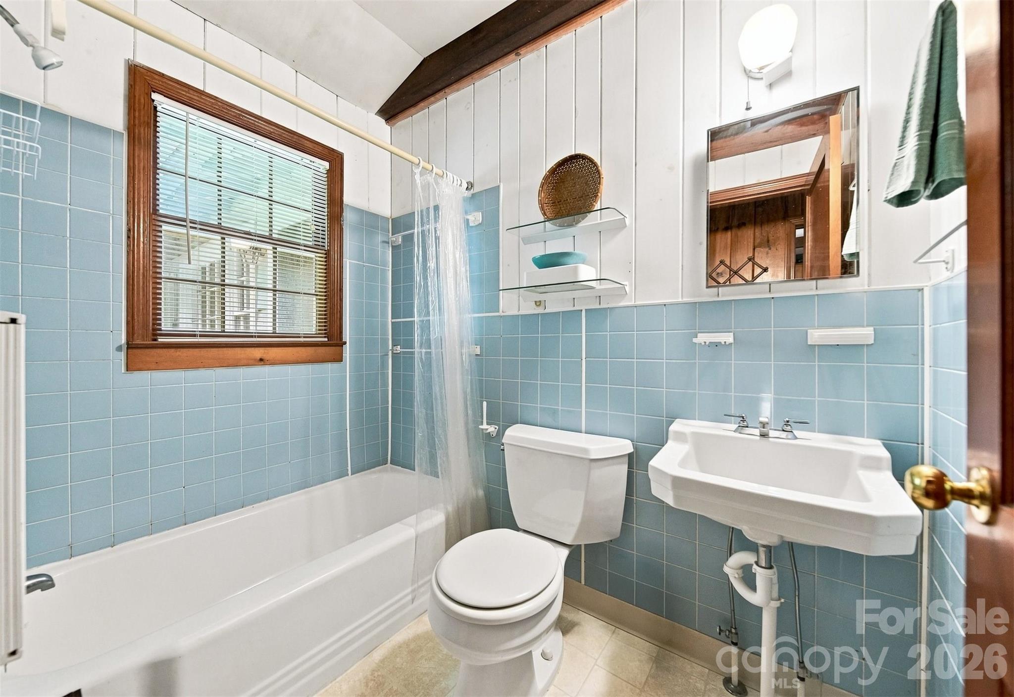 6354 Gingercake Road Property Photo 27