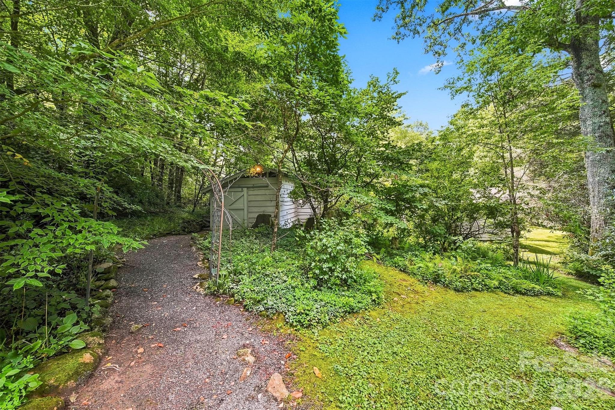 6354 Gingercake Road Property Photo 36
