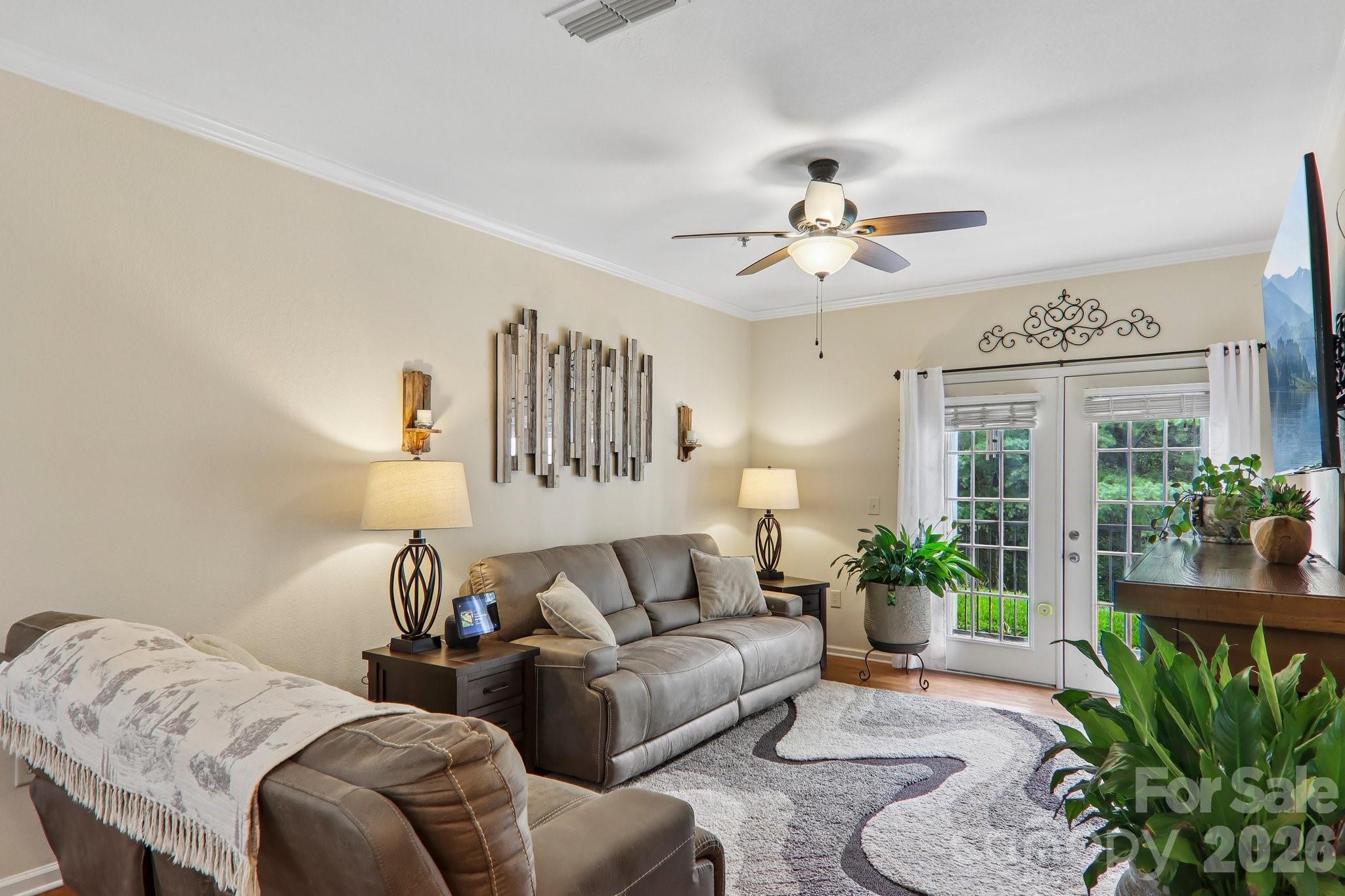 100 Vista Lake Drive 2 Property Photo 1