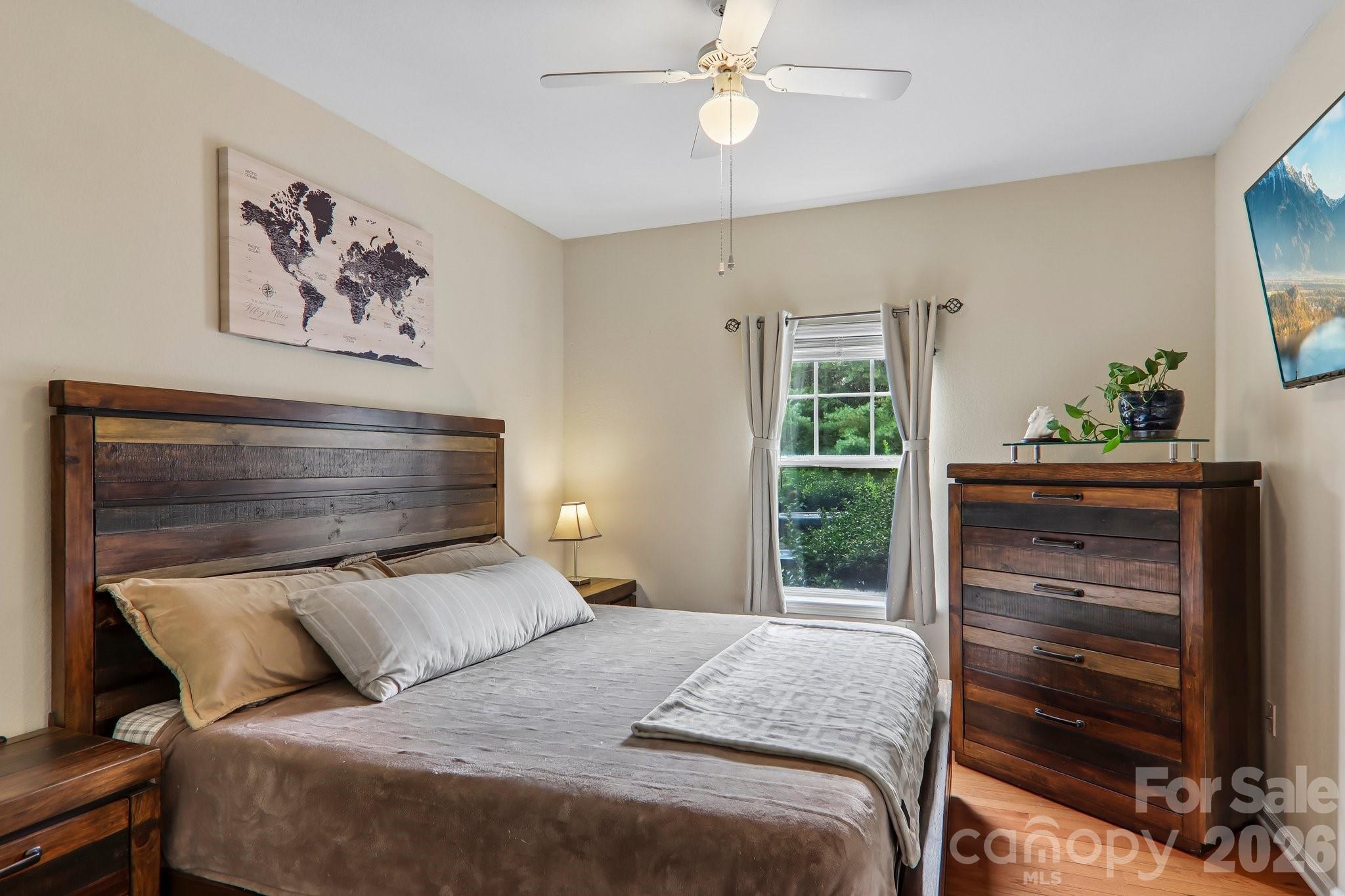 100 Vista Lake Drive 2 Property Photo 22