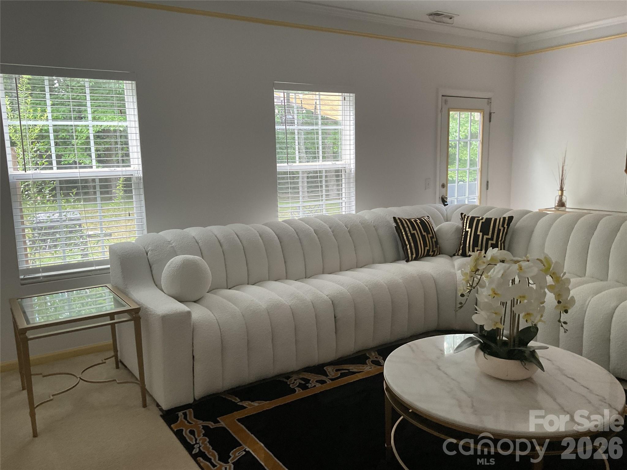 935 Wind Carved Lane Property Photo 4