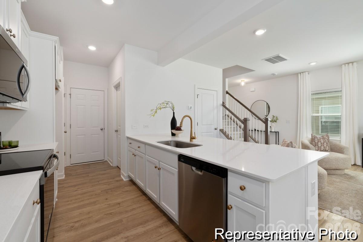 1103 Lorrie Lane 416 Property Photo 4