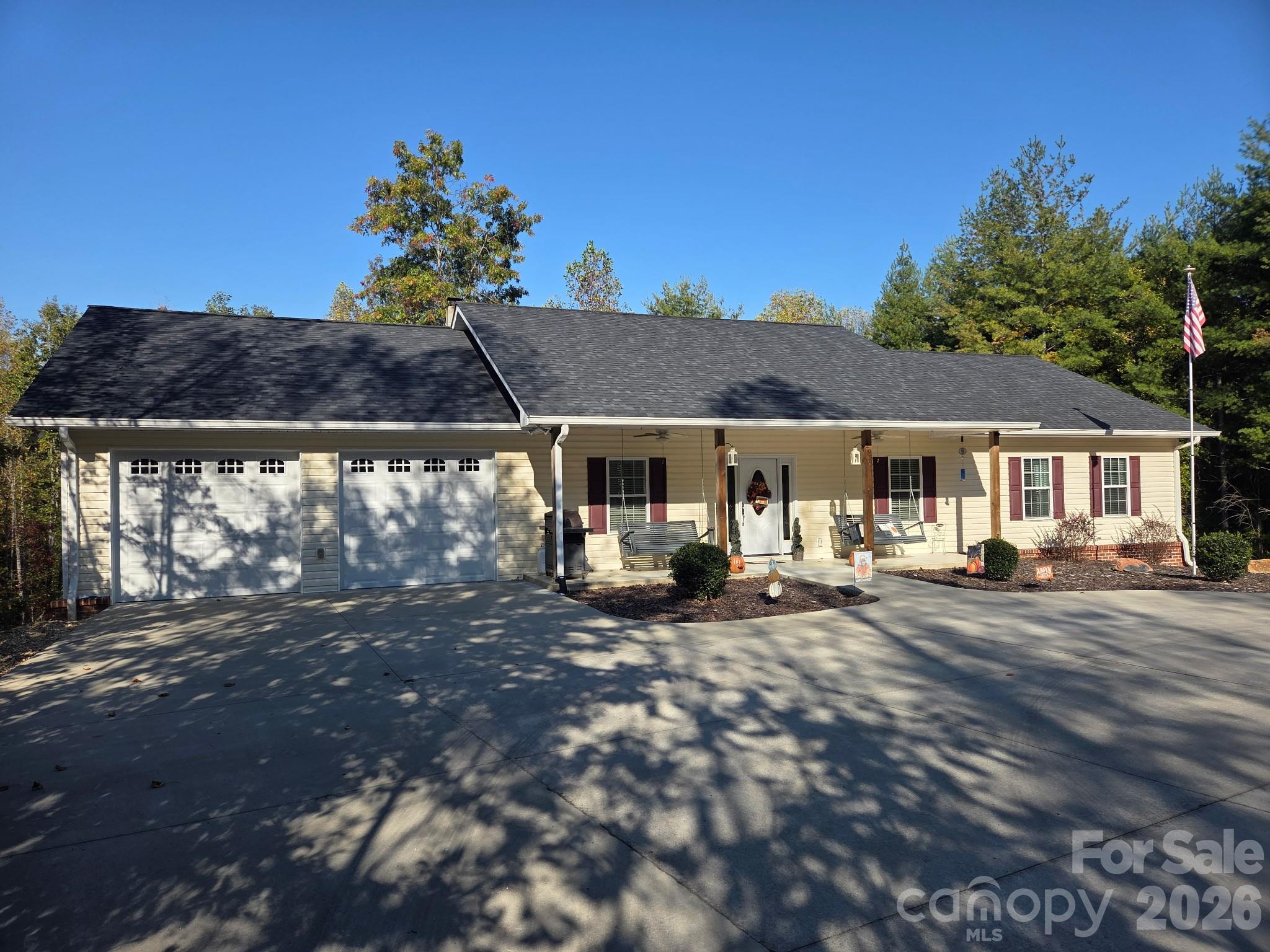 295 Idlewood Drive Property Photo 1