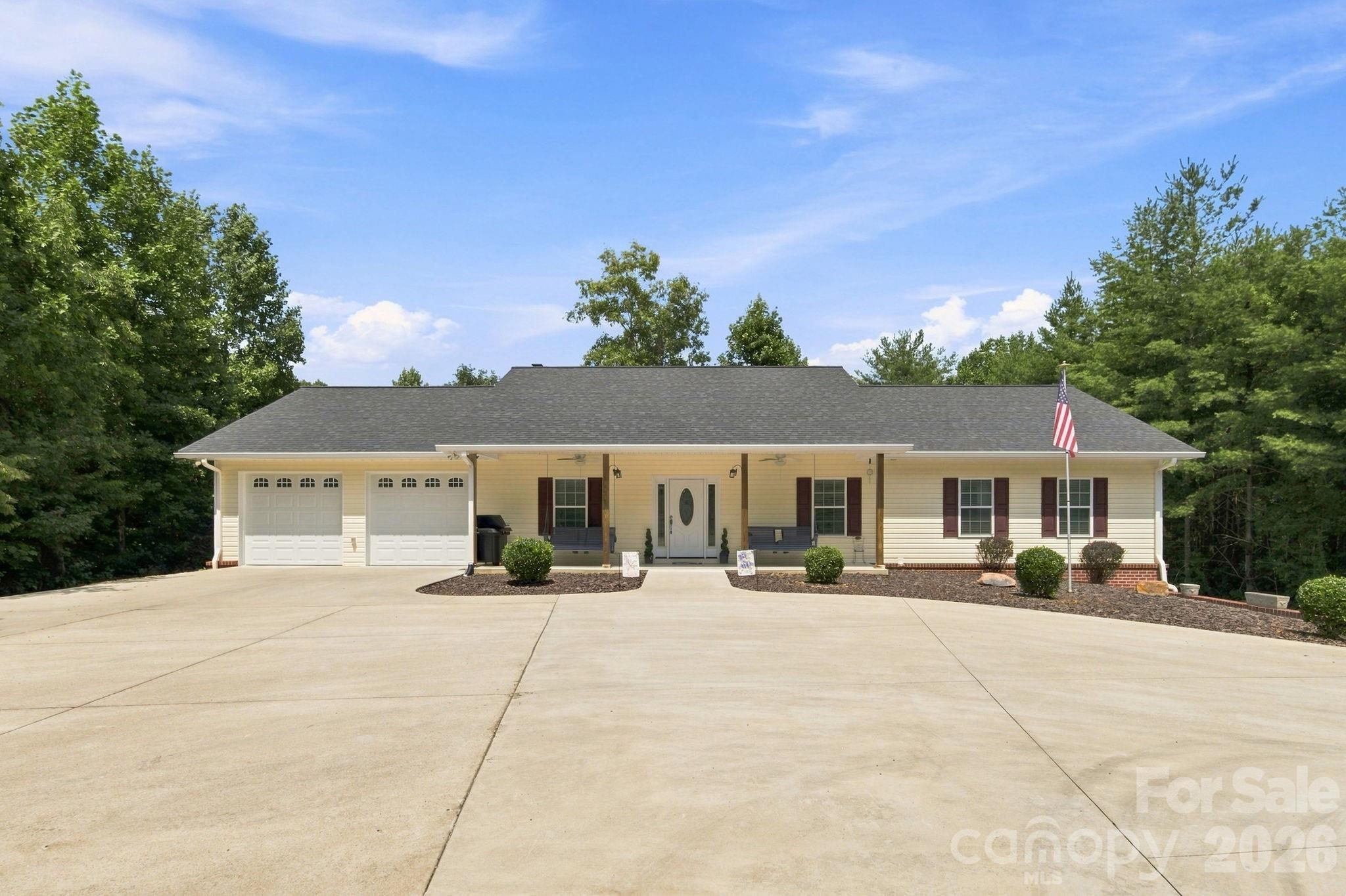 295 Idlewood Drive Property Photo 2