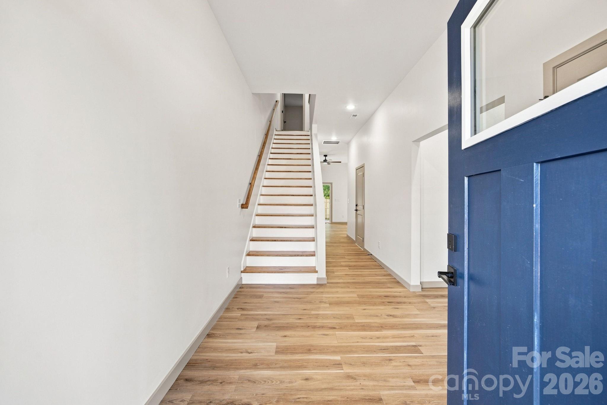 325 Lincoln Street 1/unit A Property Photo 5