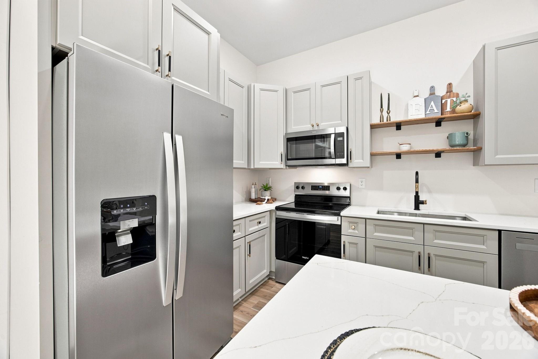 325 Lincoln Street 1/unit A Property Photo 11