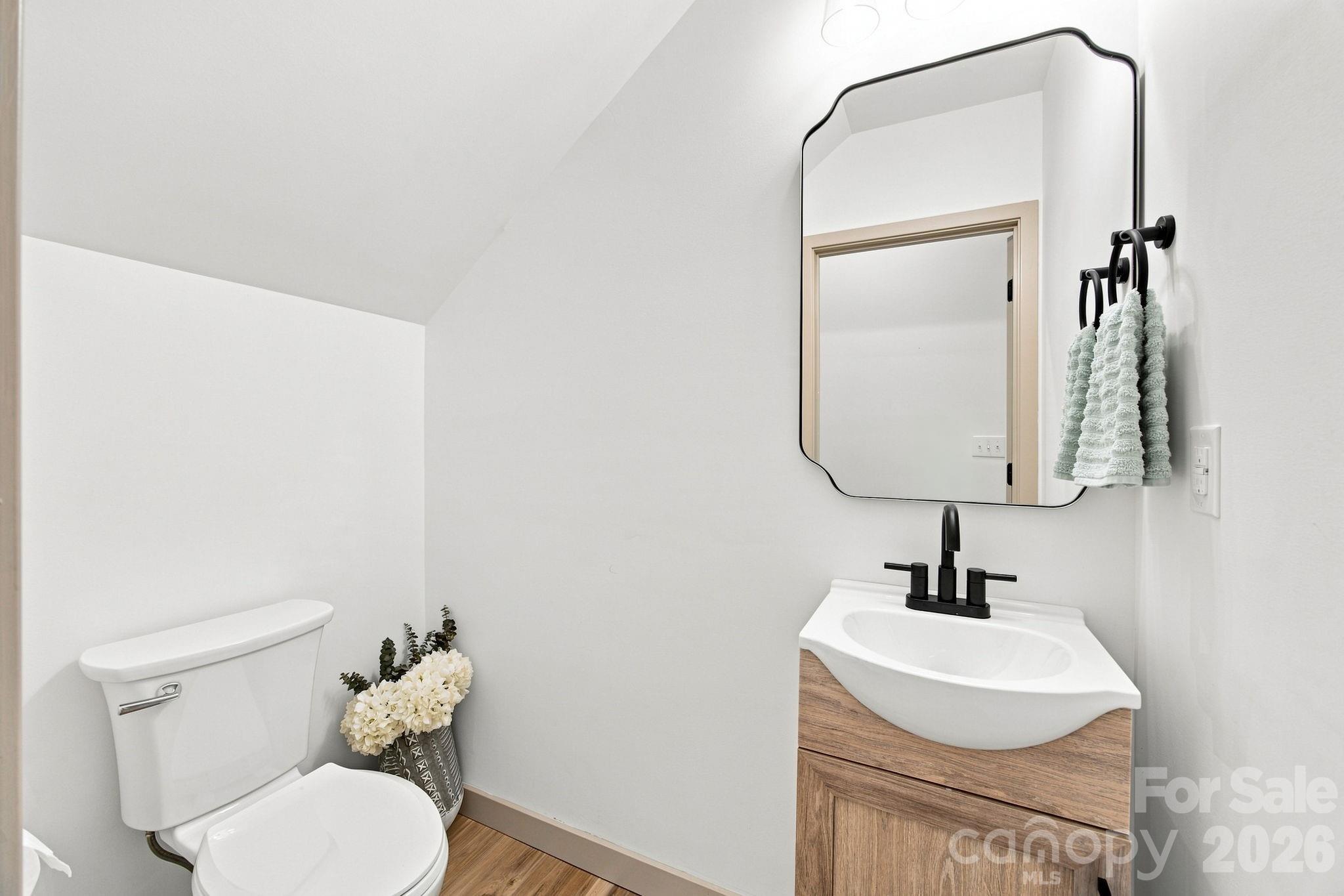 325 Lincoln Street 1/unit A Property Photo 13