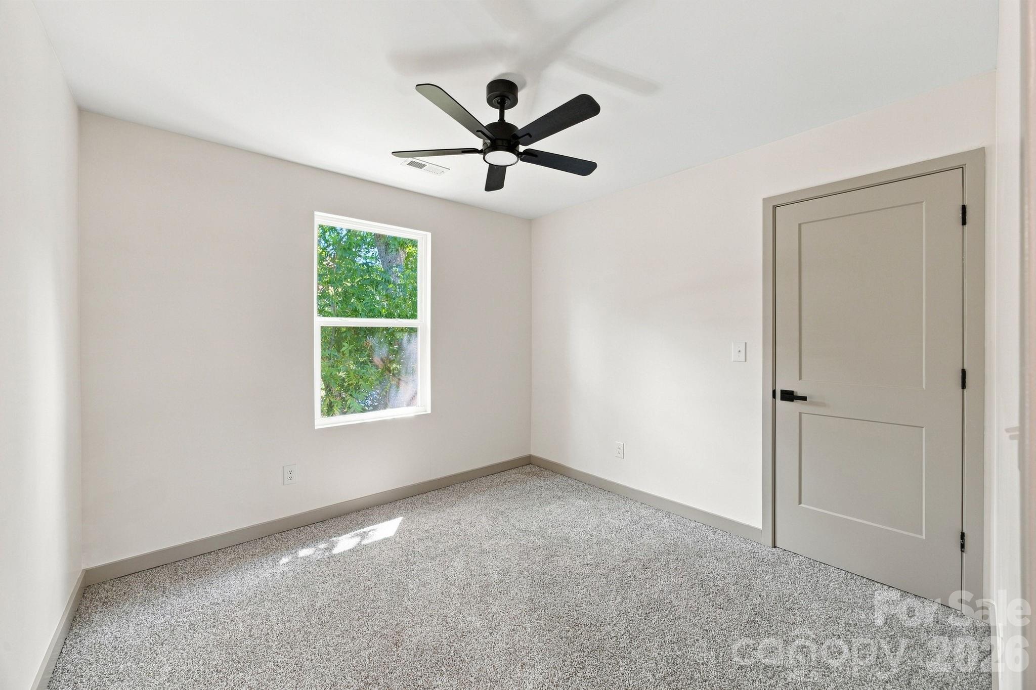 325 Lincoln Street 1/unit A Property Photo 22