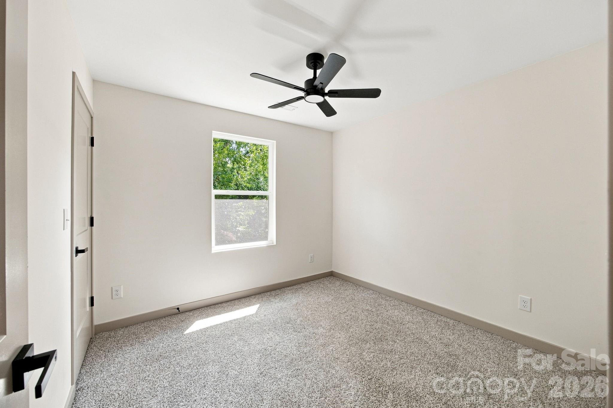 325 Lincoln Street 1/unit A Property Photo 24