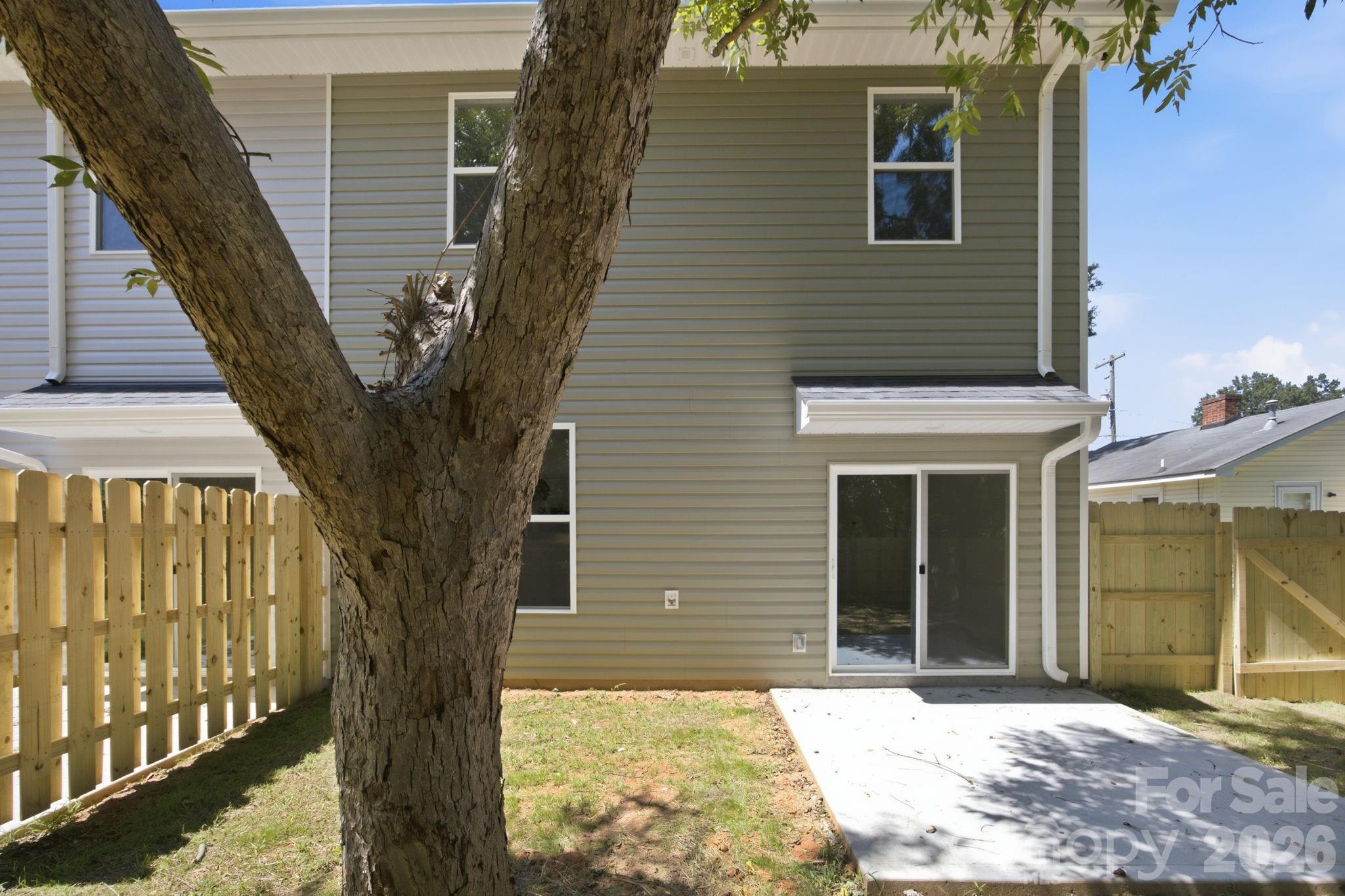 325 Lincoln Street 1/unit A Property Photo 37