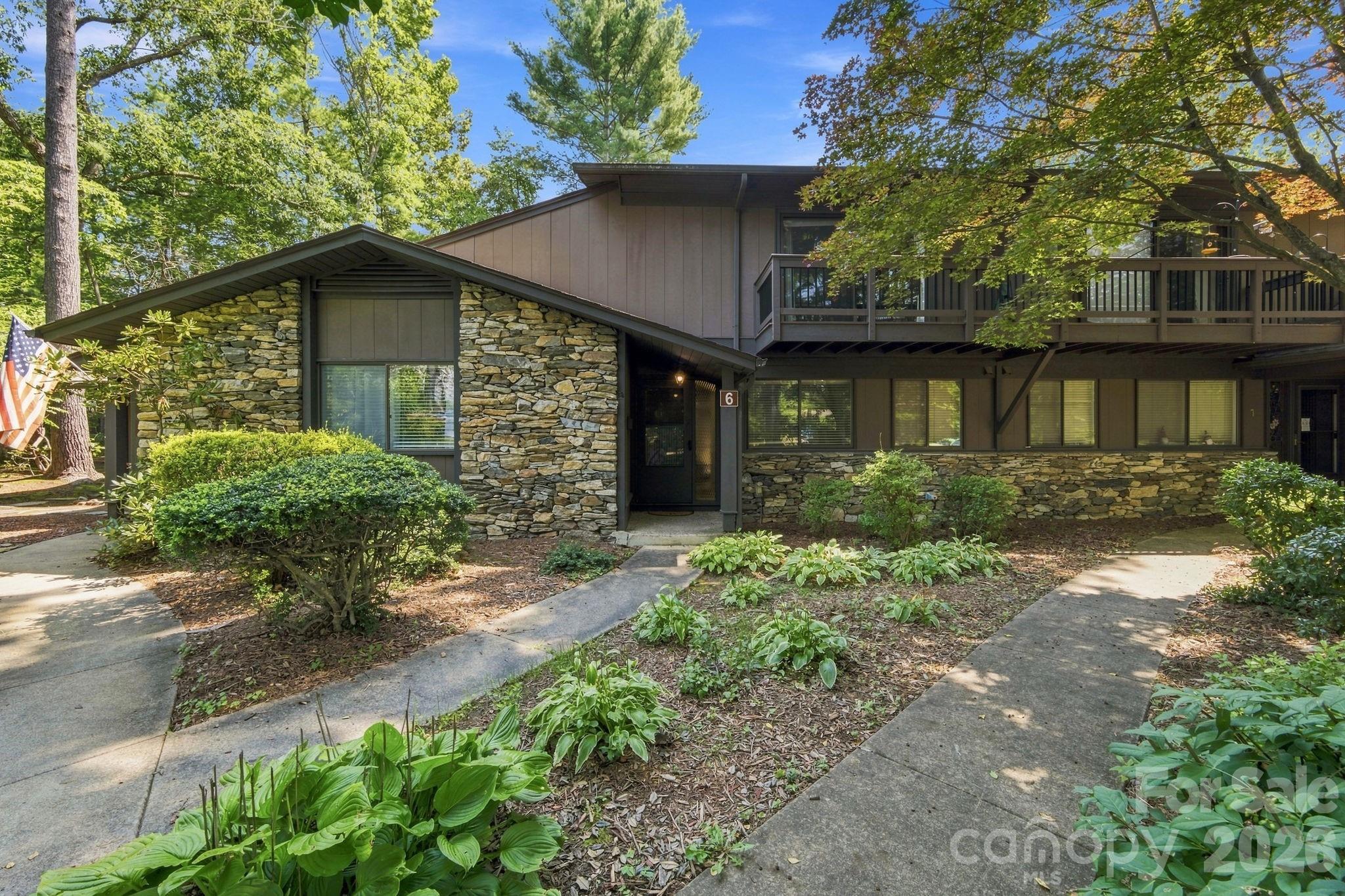 98 Laurelwood Circle 6 Property Photo 1