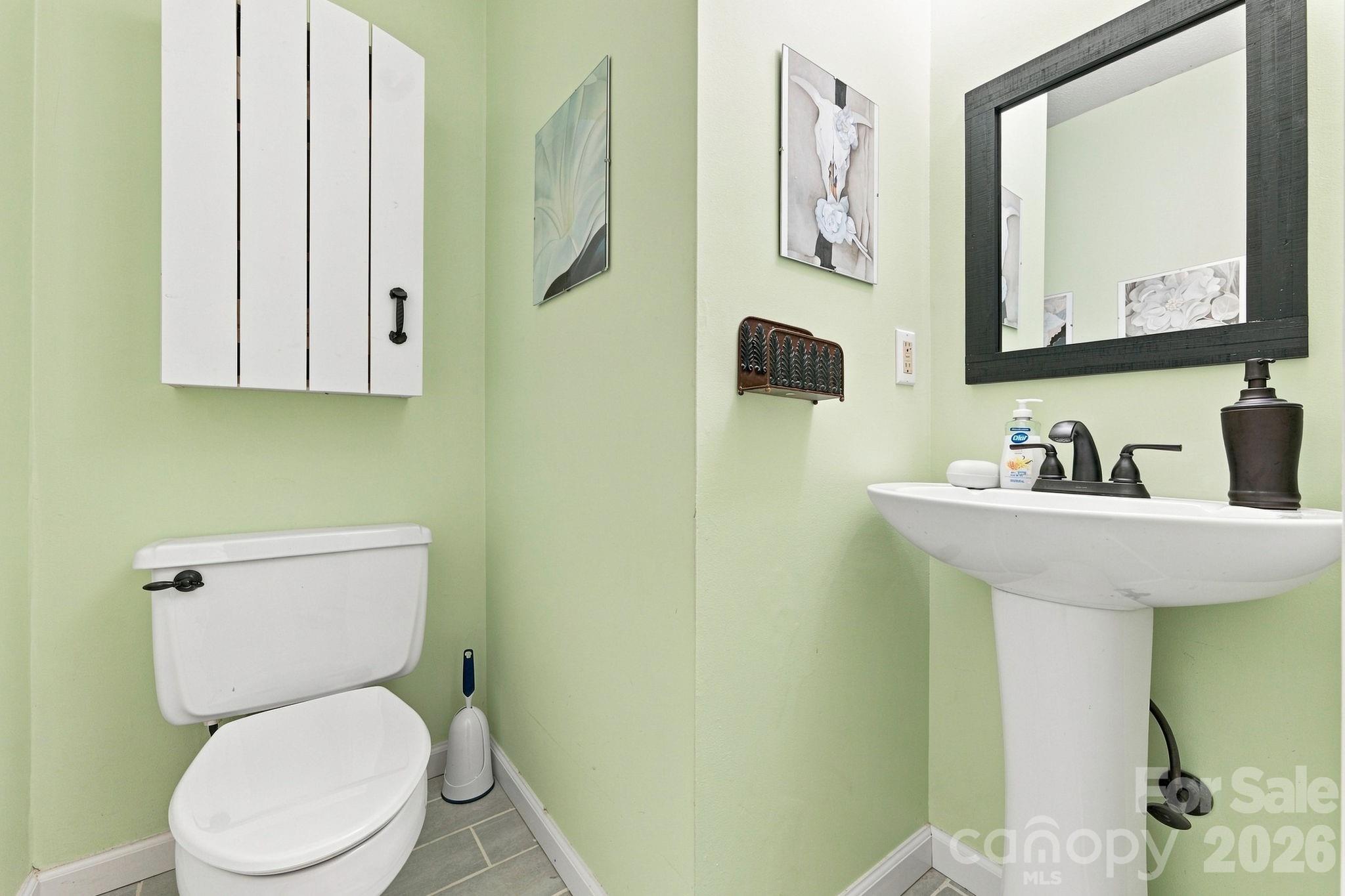 98 Laurelwood Circle 6 Property Photo 13