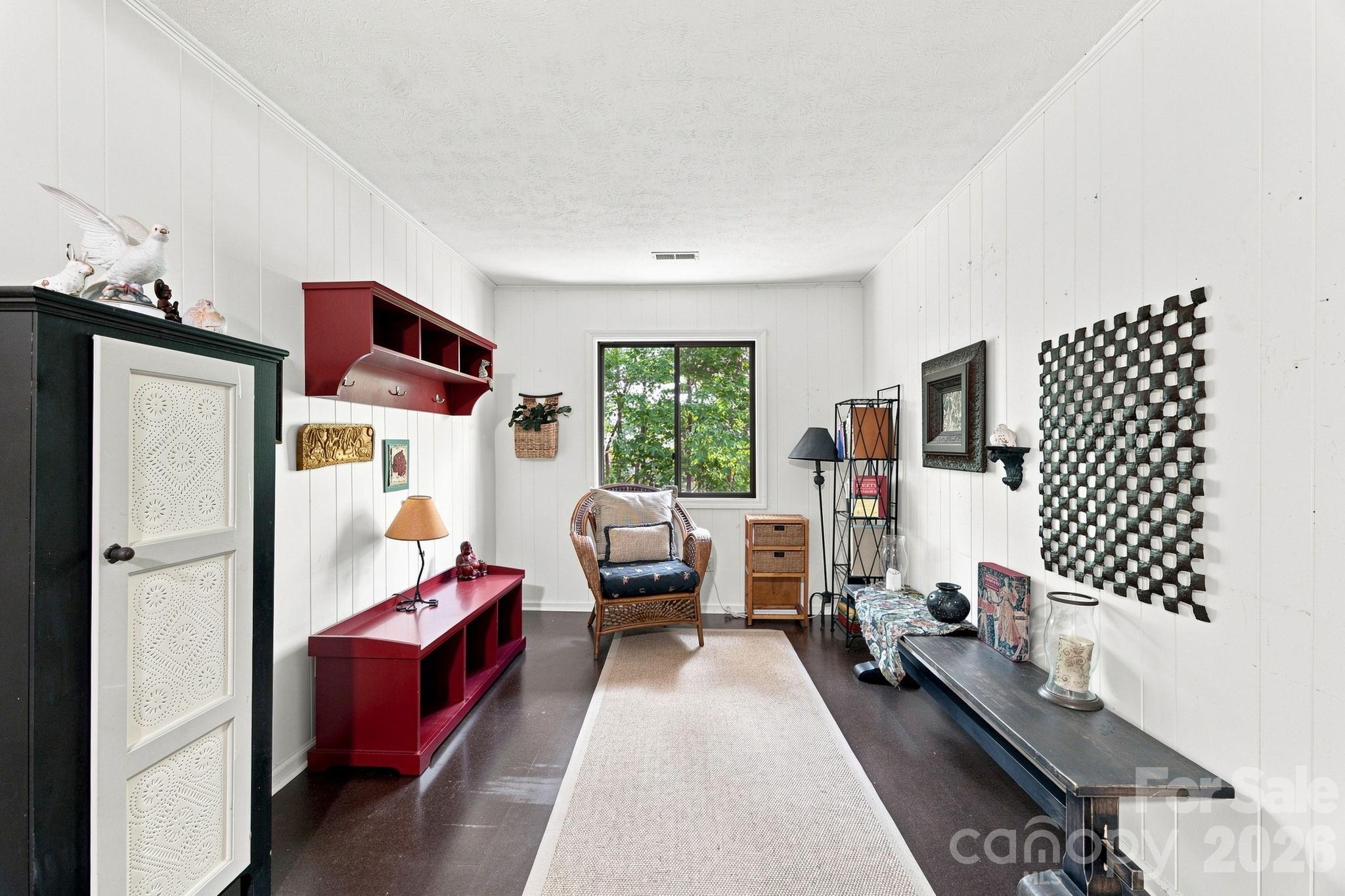 98 Laurelwood Circle 6 Property Photo 14