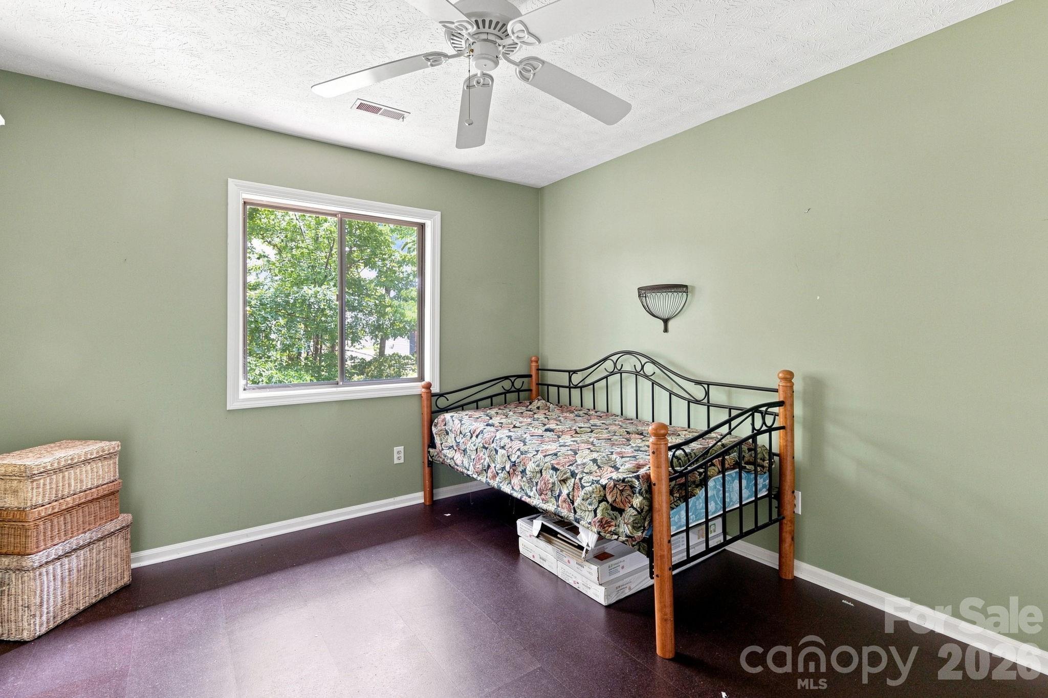 98 Laurelwood Circle 6 Property Photo 20