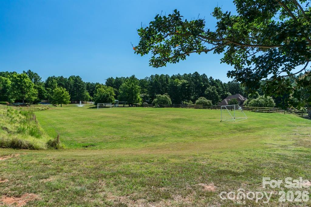 3225 Ashwood Park Drive 279 Property Photo 6