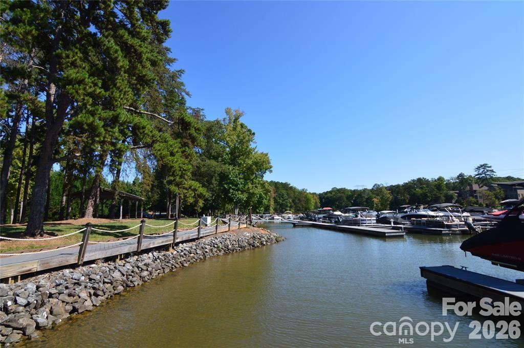 3225 Ashwood Park Drive 279 Property Photo 18