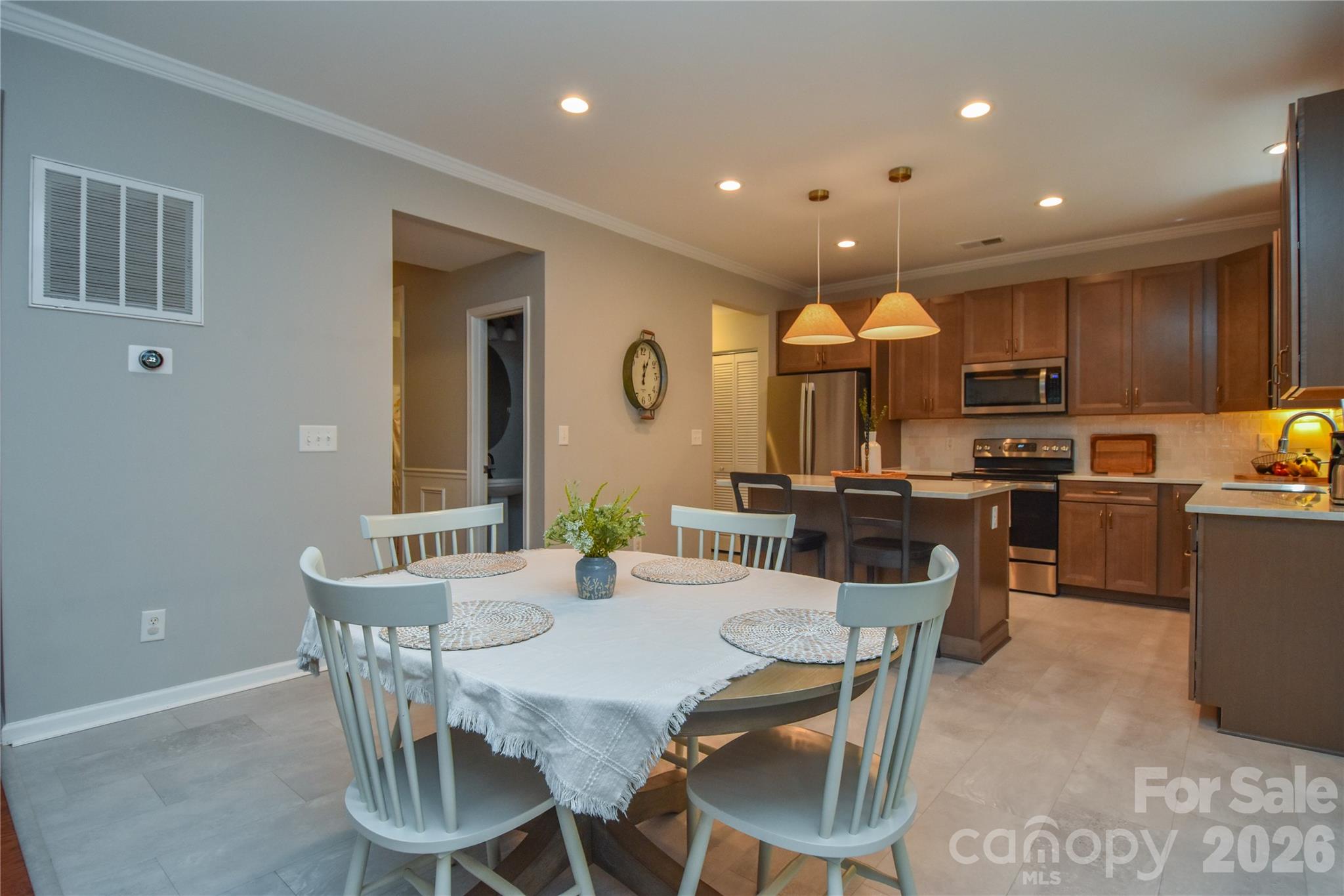 137 Poplin Place Property Photo 13
