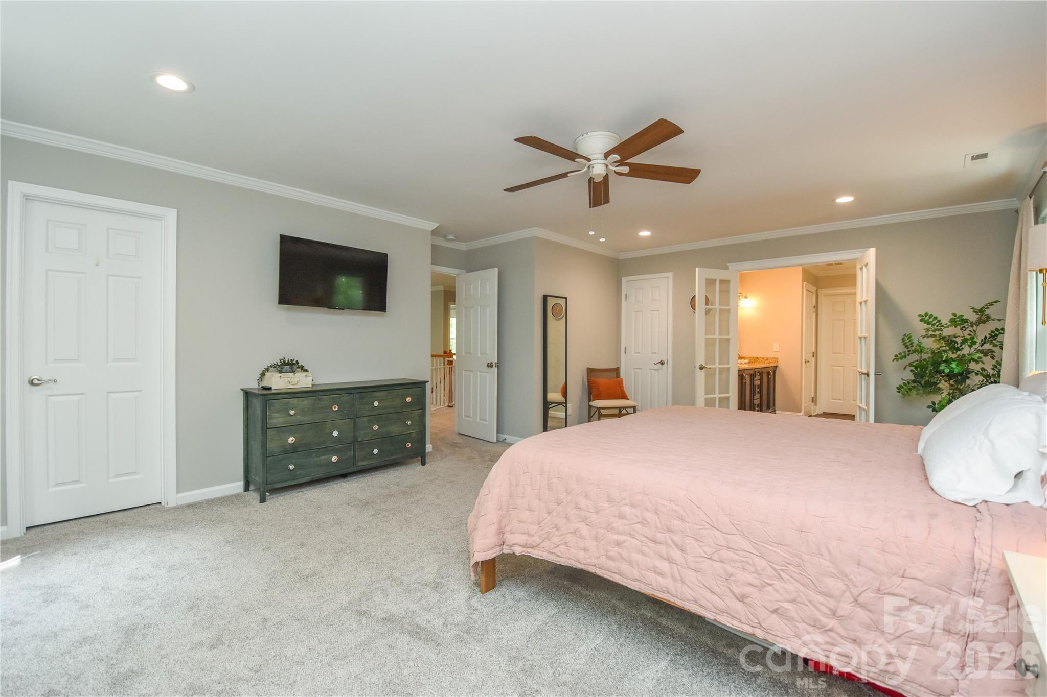 137 Poplin Place Property Photo 23