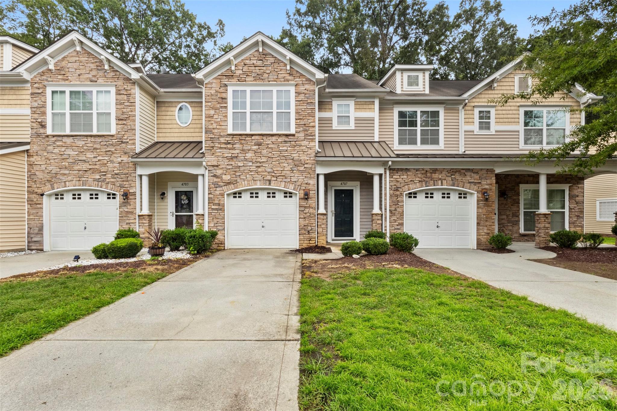 4707 Craigmoss Lane Property Photo 1