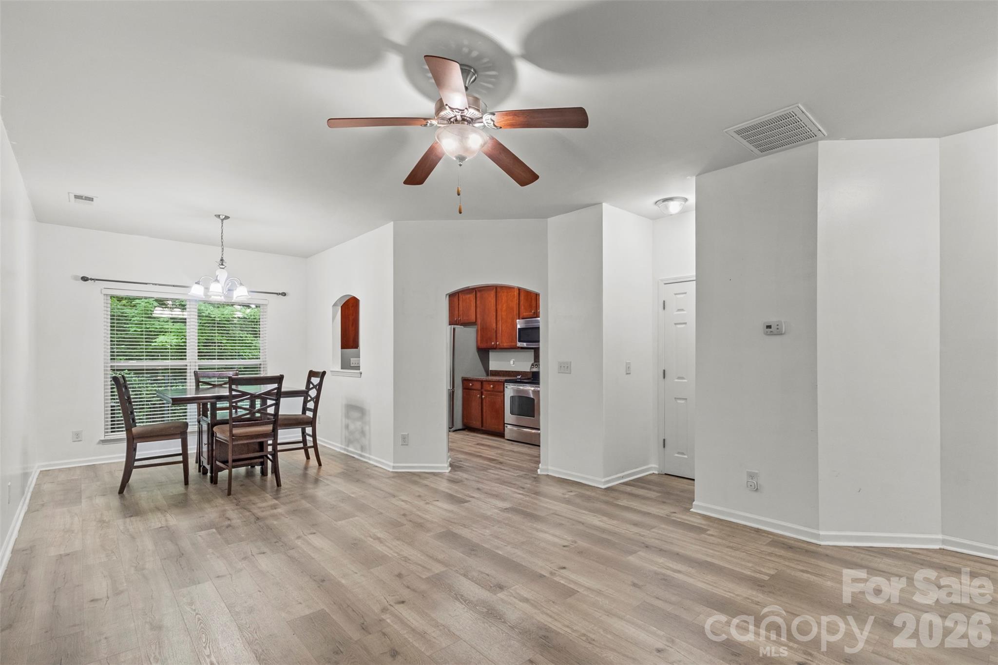 4707 Craigmoss Lane Property Photo 2