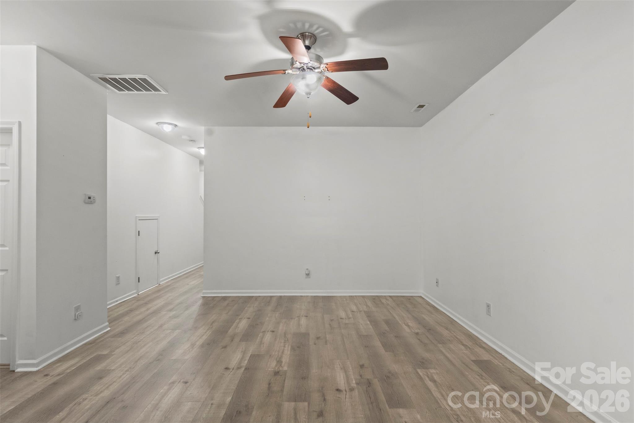 4707 Craigmoss Lane Property Photo 4
