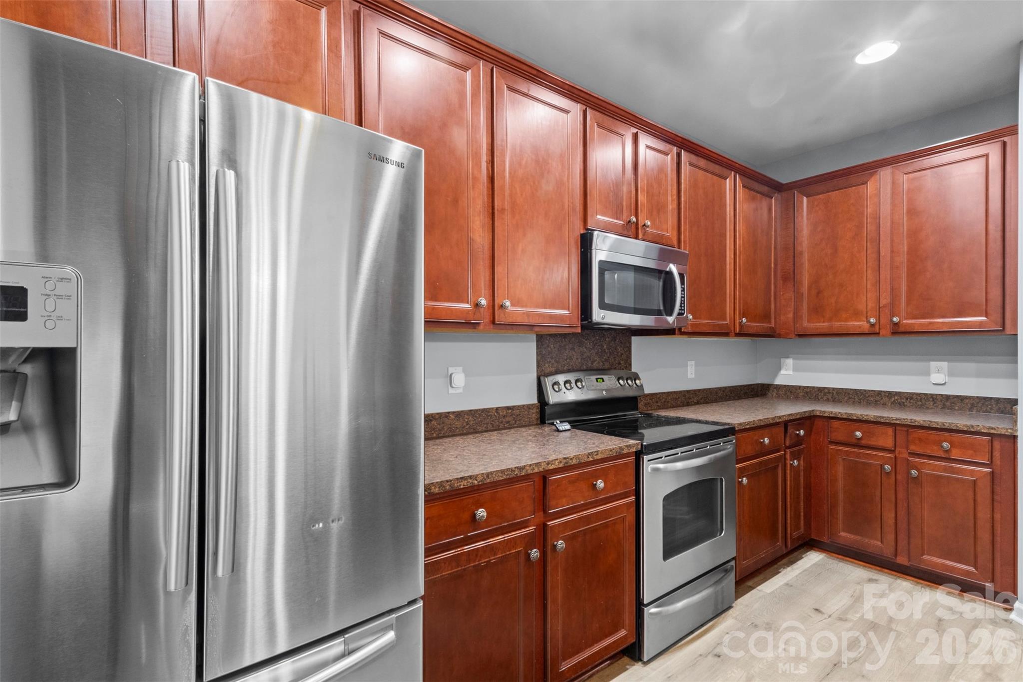 4707 Craigmoss Lane Property Photo 7