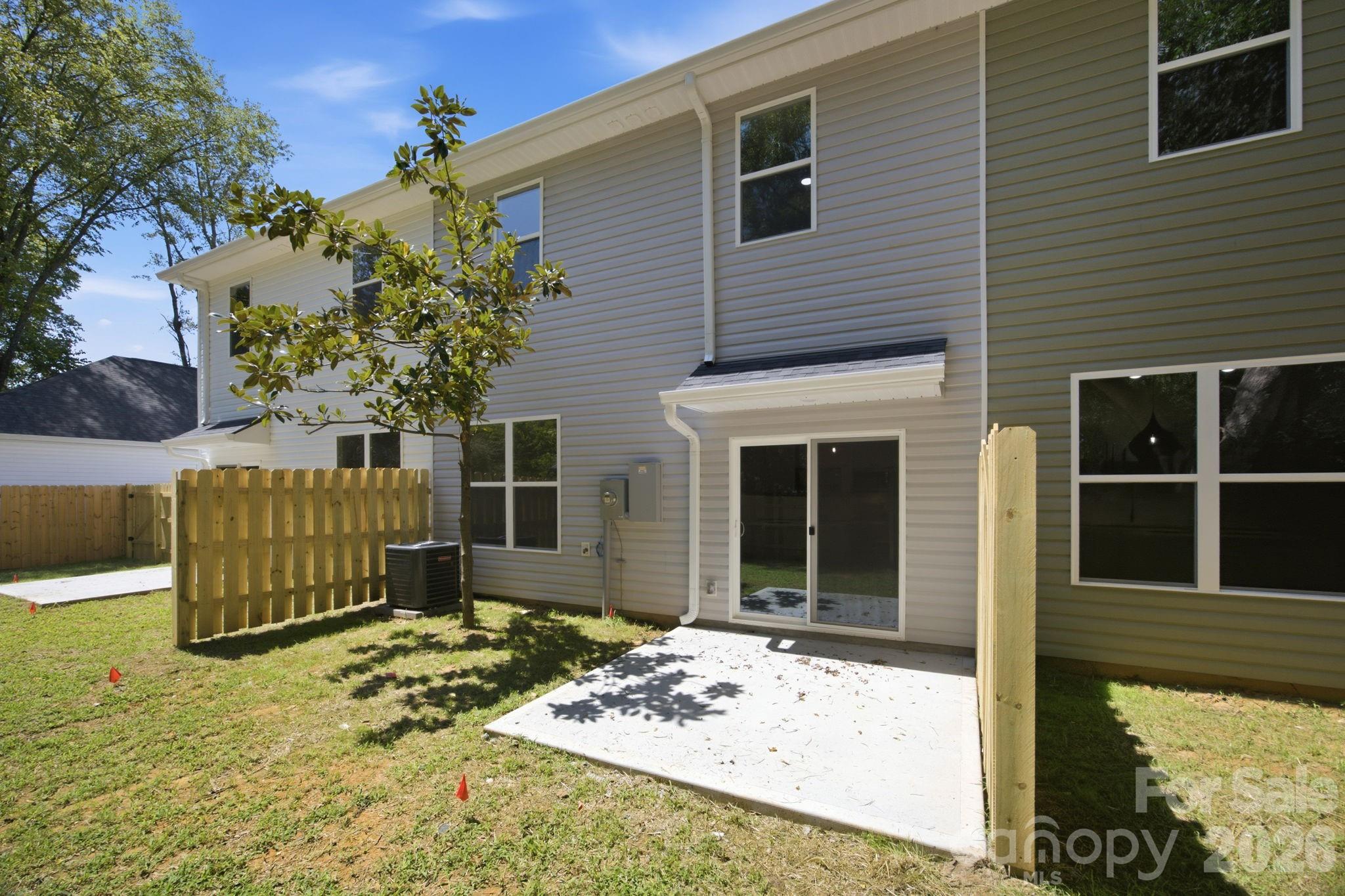 325 Lincoln Street 2/unit B Property Photo 7