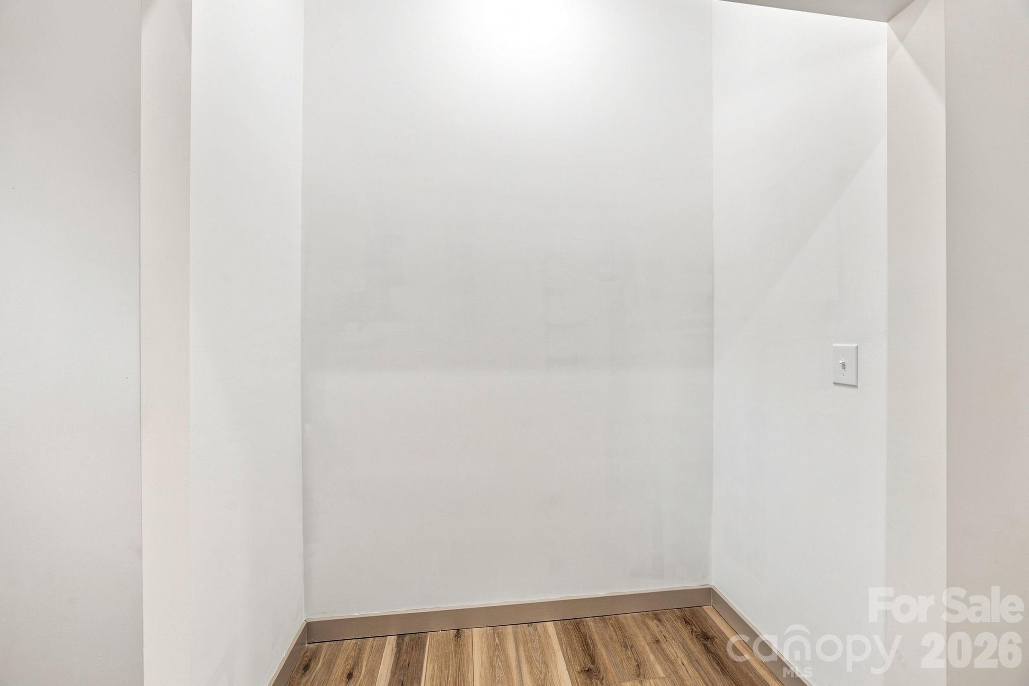 325 Lincoln Street 2/unit B Property Photo 9