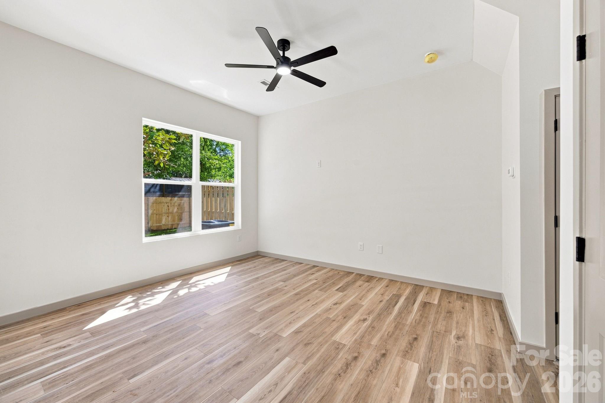 325 Lincoln Street 2/unit B Property Photo 16