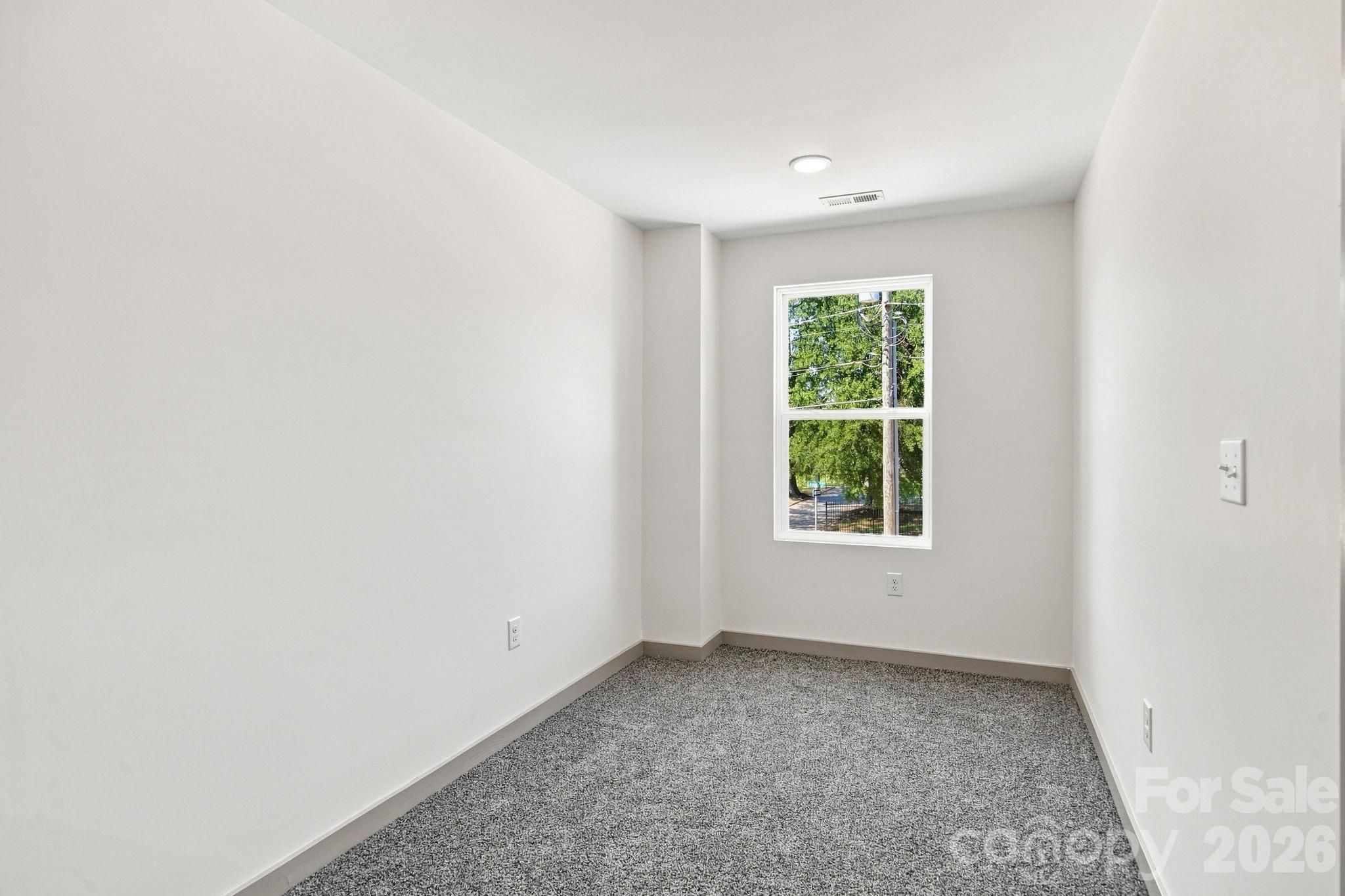 325 Lincoln Street 2/unit B Property Photo 21