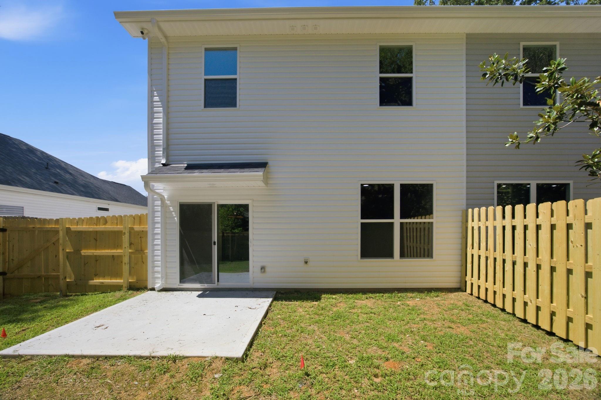 325 Lincoln Street 3 /unit C Property Photo 4