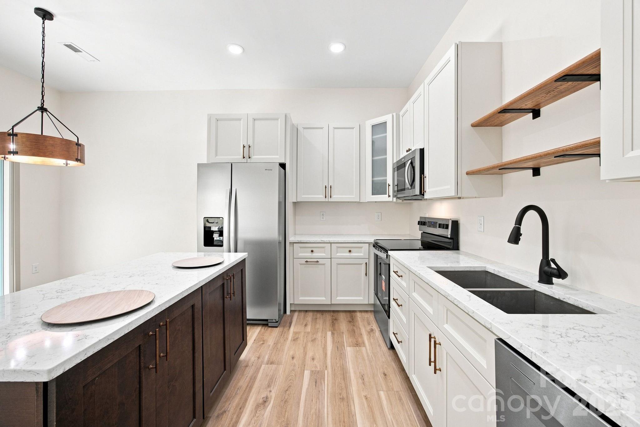 325 Lincoln Street 3 /unit C Property Photo 9