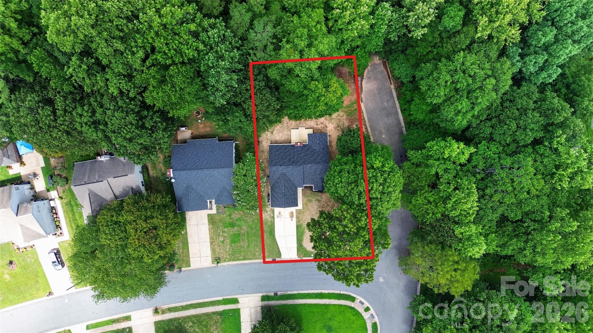 5800 Pennycross Lane Property Photo 3