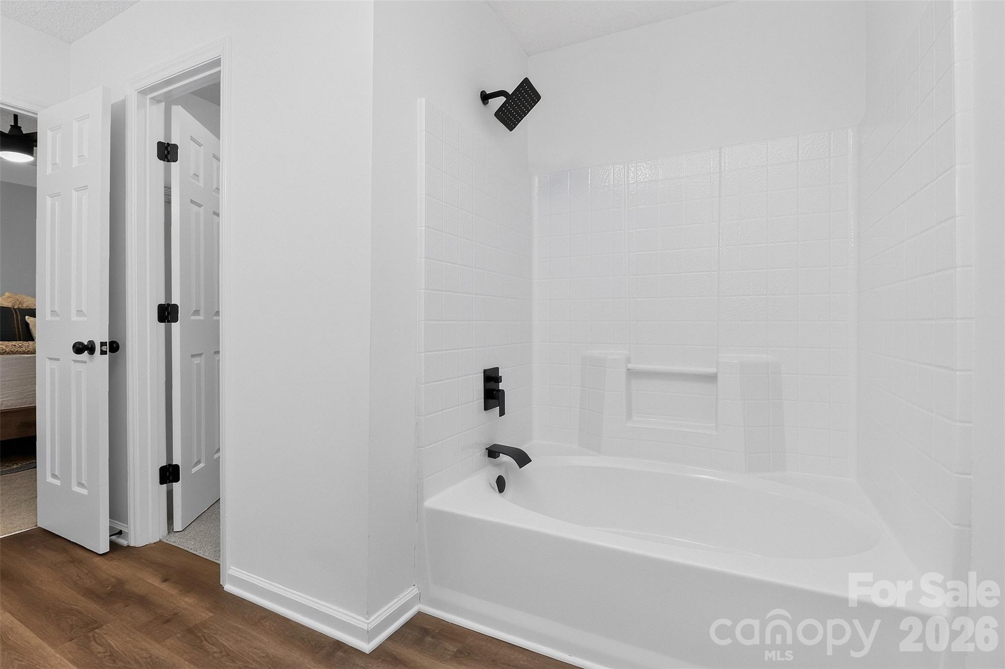 5800 Pennycross Lane Property Photo 25