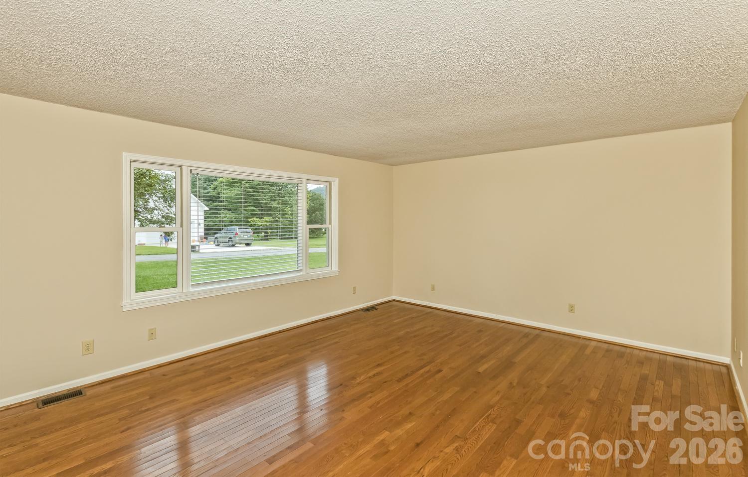 47 Cane Creek Circle Property Photo 4