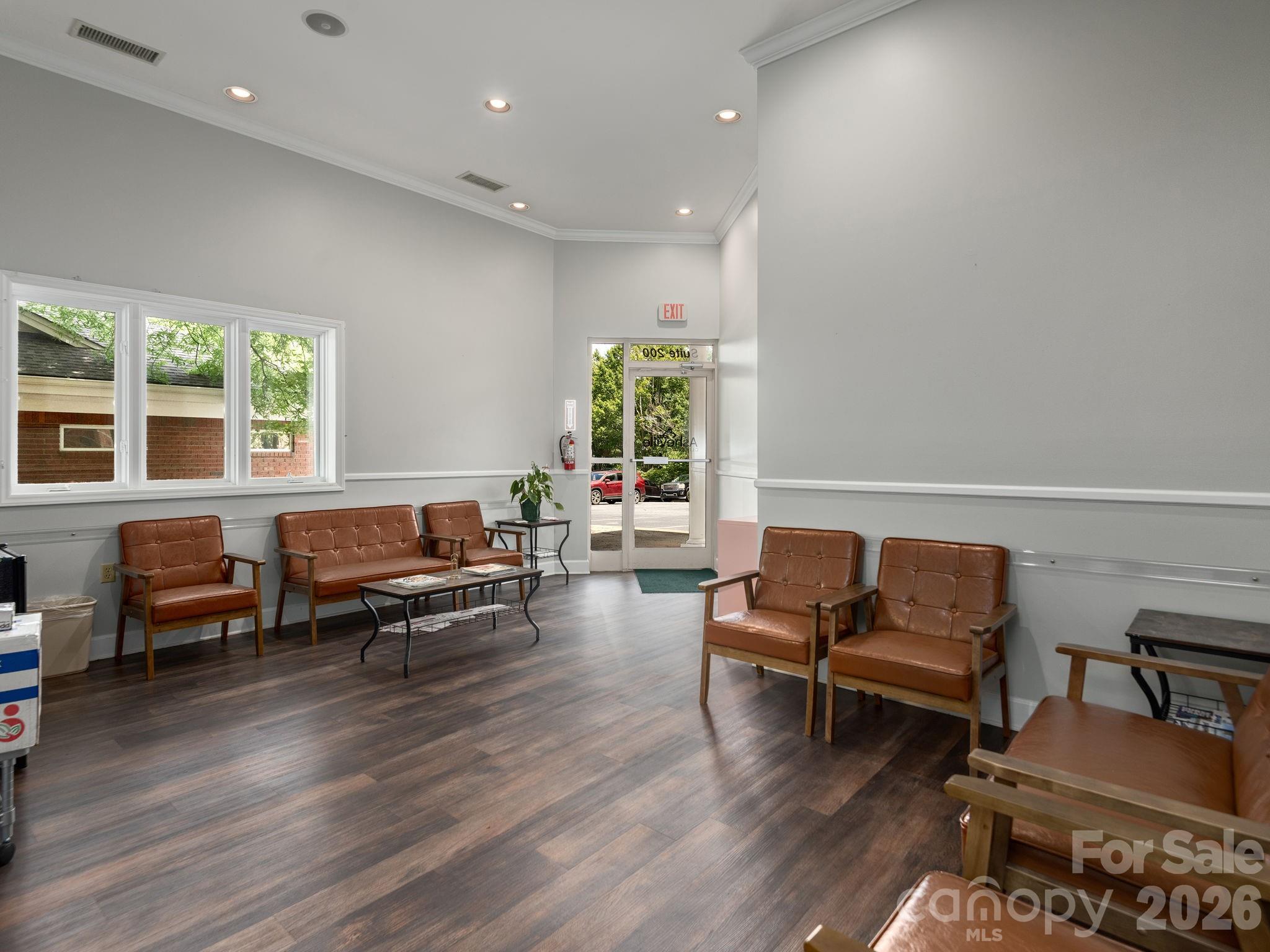 7 Walden Ridge Drive 200 Property Photo 2