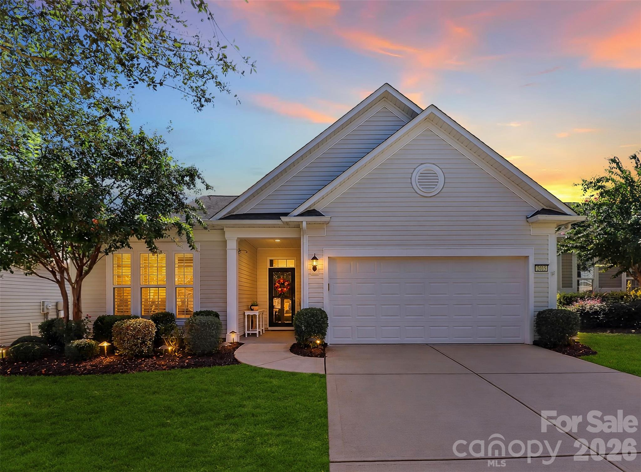 2015 Vermount Way Property Photo 1