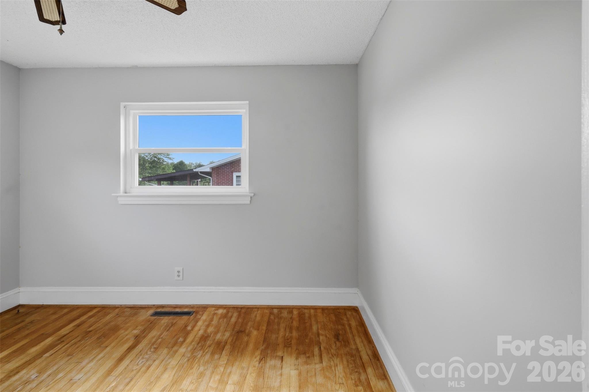 2262 9th Avenue Drive Property Photo 35