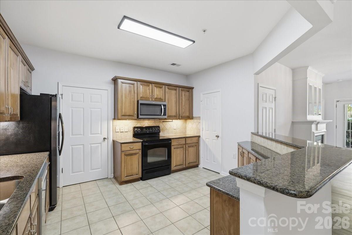 14817 Santa Lucia Drive Property Photo 8