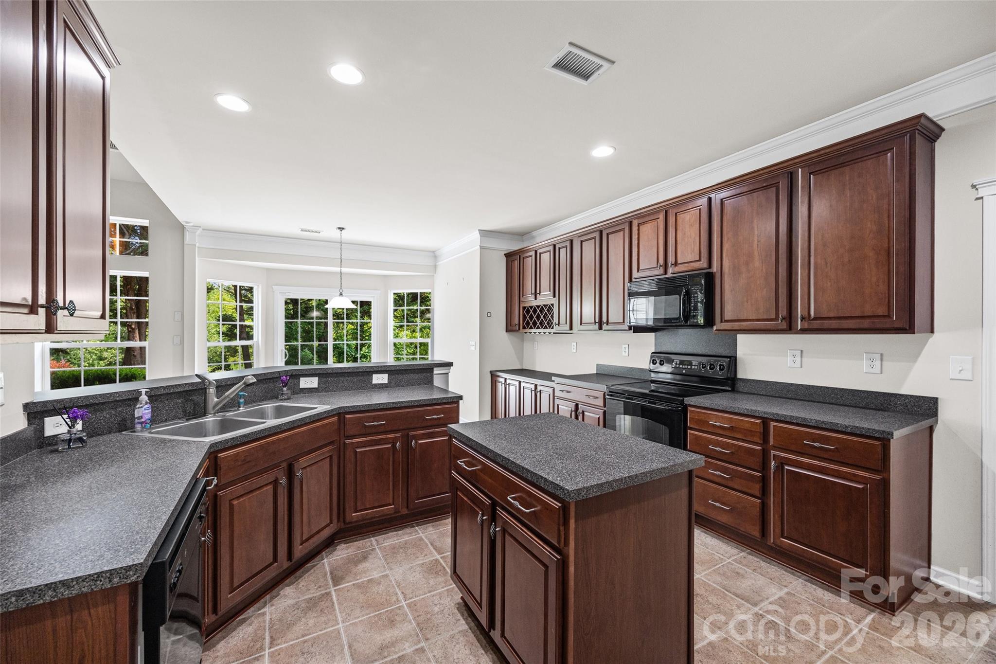 5914 Kirkwynd Commons Drive Property Photo 16