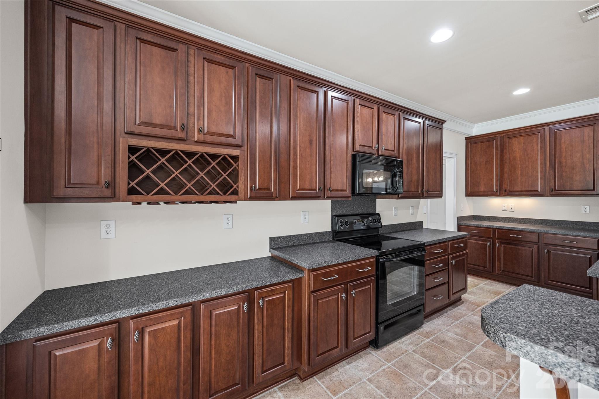 5914 Kirkwynd Commons Drive Property Photo 18