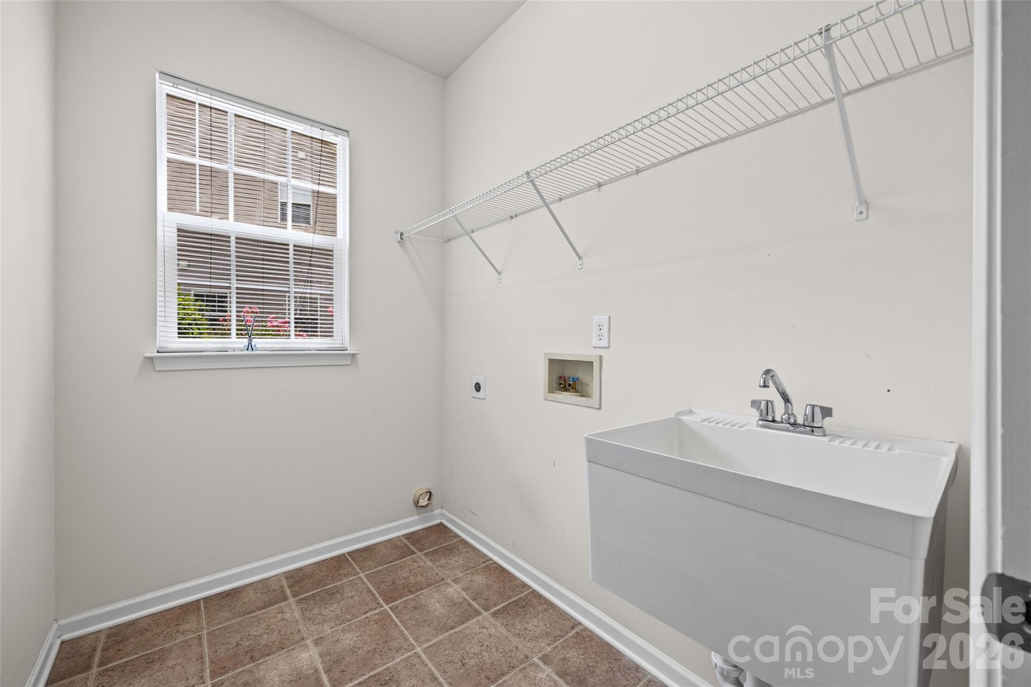5914 Kirkwynd Commons Drive Property Photo 23