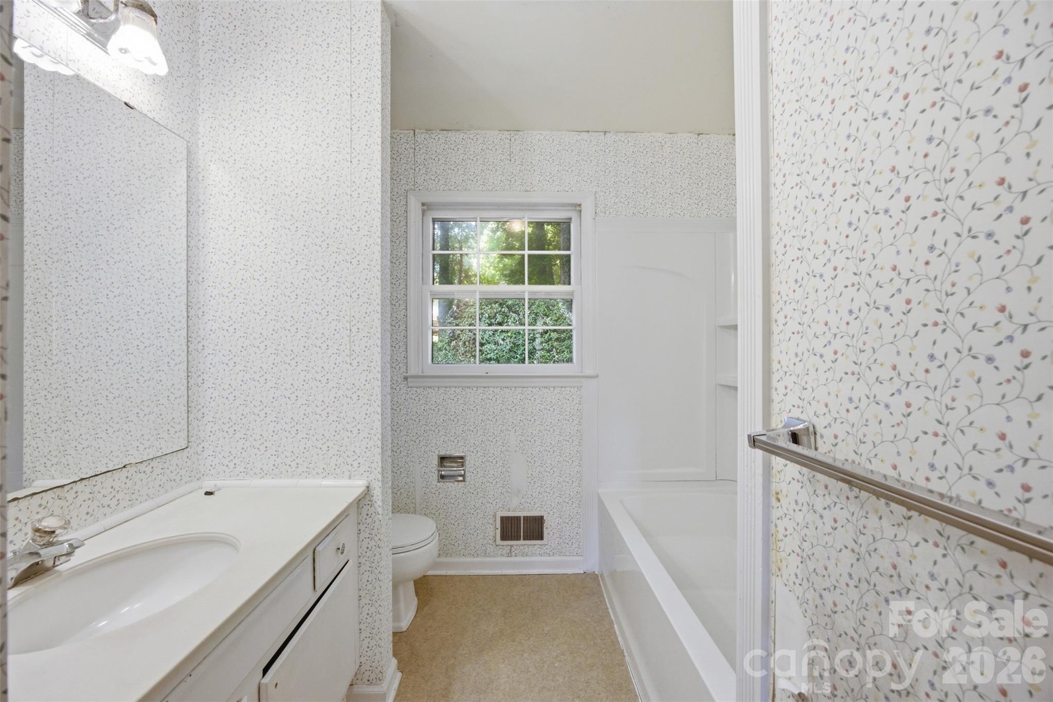 2105 Helen Drive Property Photo 12