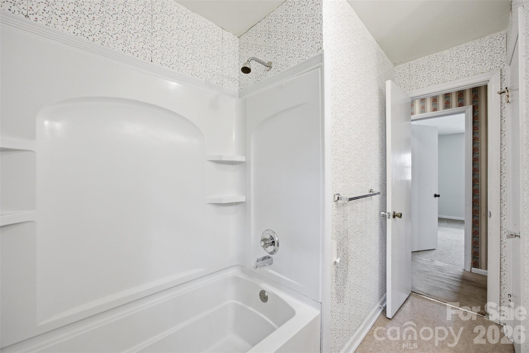 2105 Helen Drive Property Photo 14