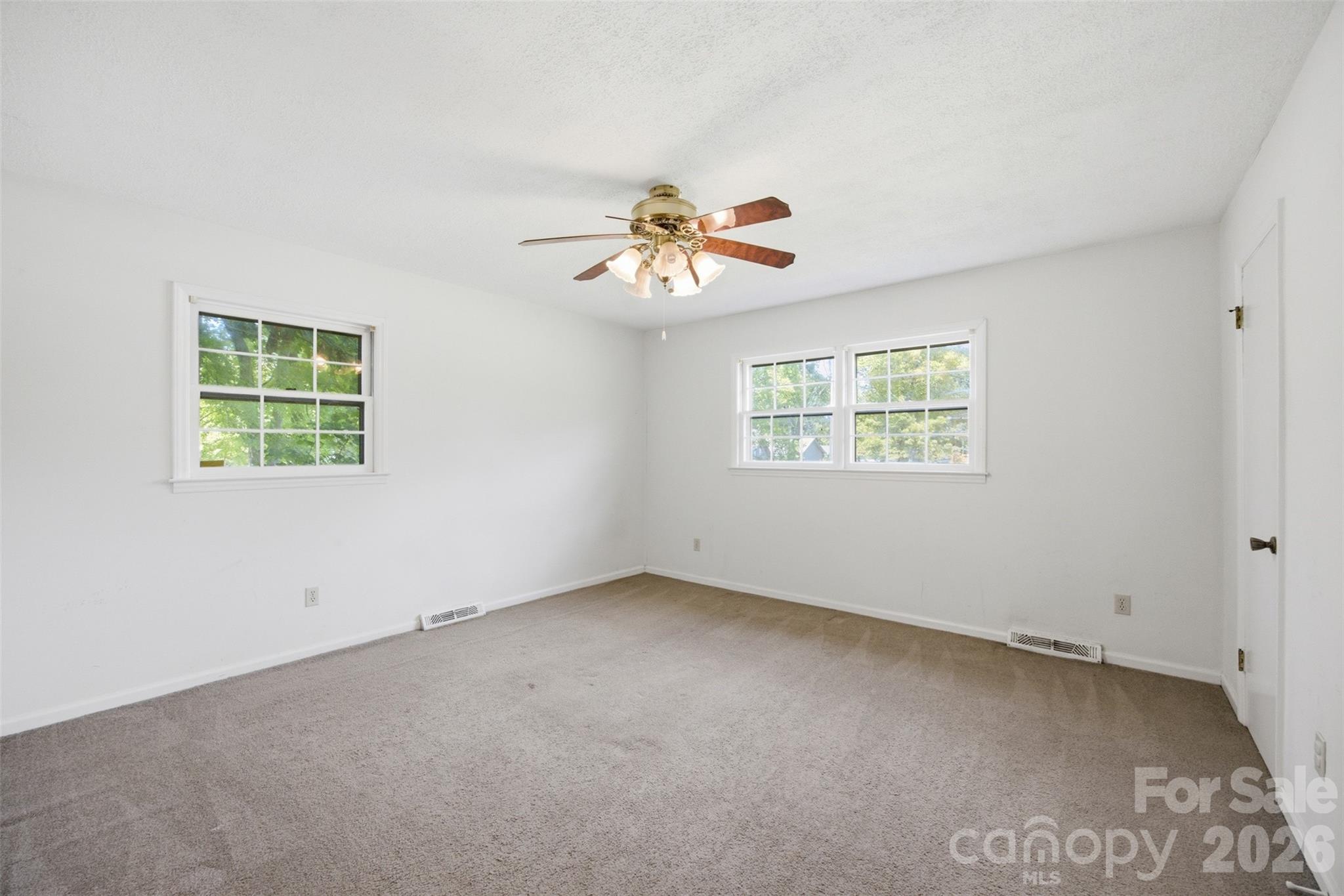 2105 Helen Drive Property Photo 18