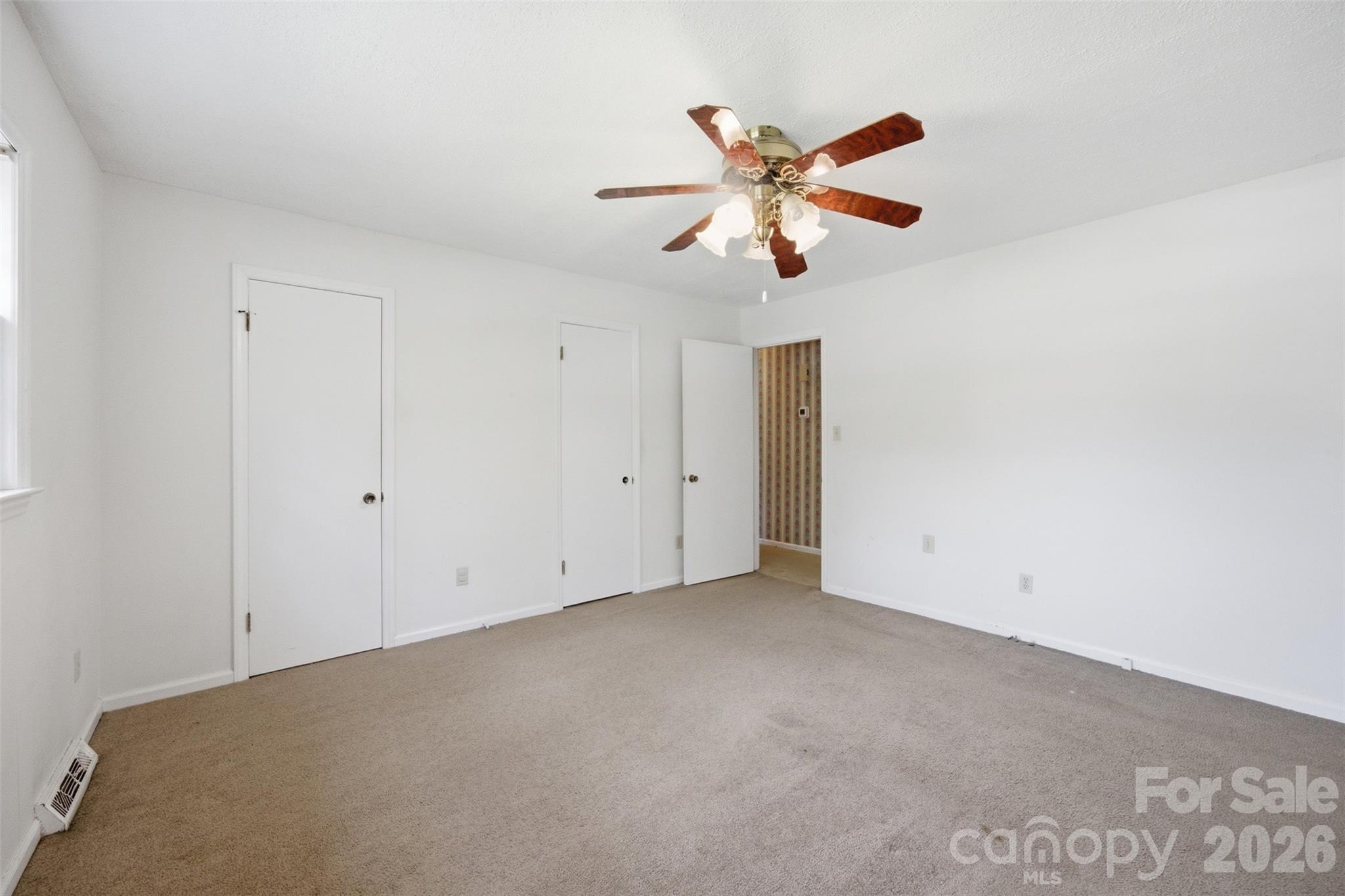 2105 Helen Drive Property Photo 20