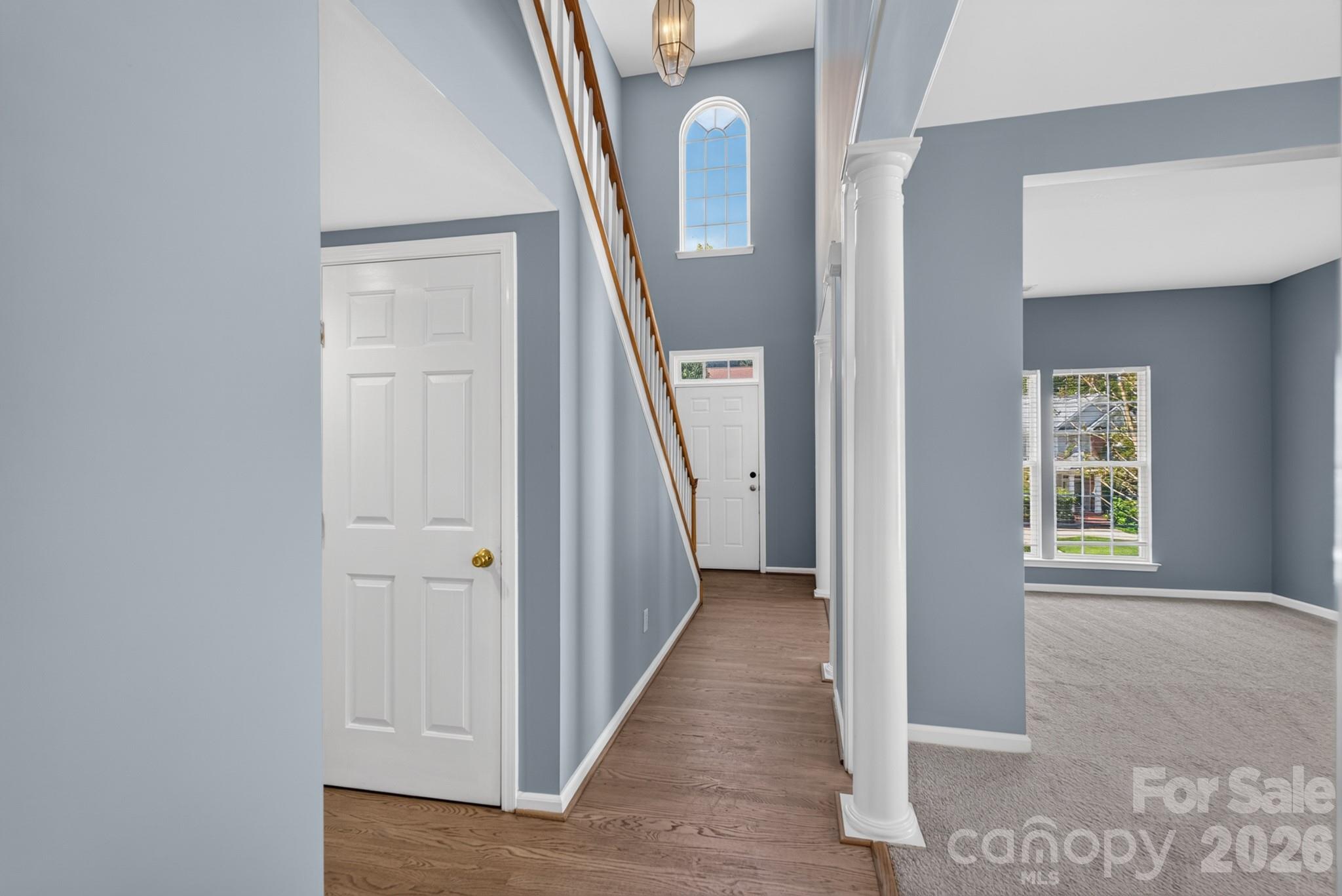 728 Knightswood Road Property Photo 2