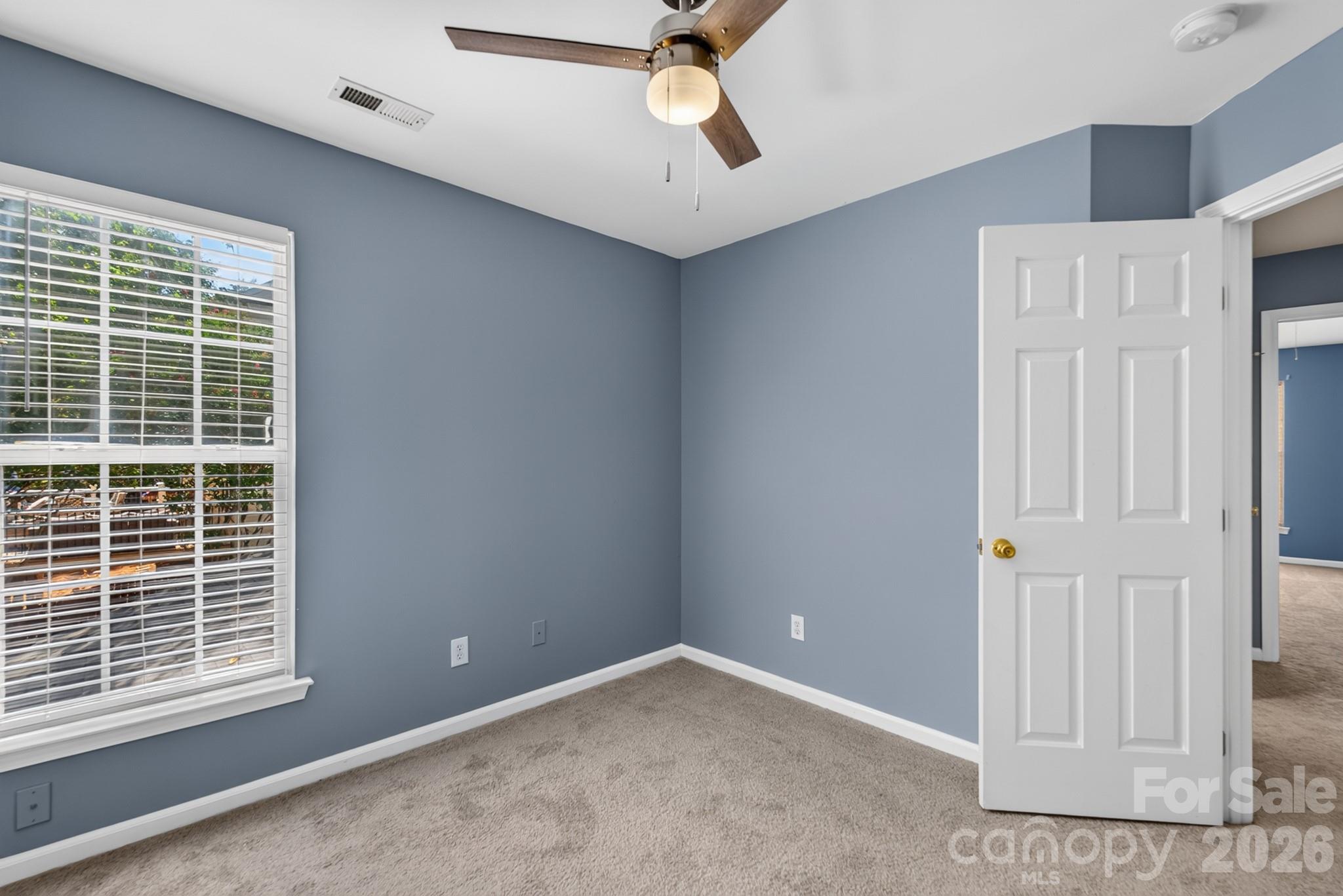 728 Knightswood Road Property Photo 22