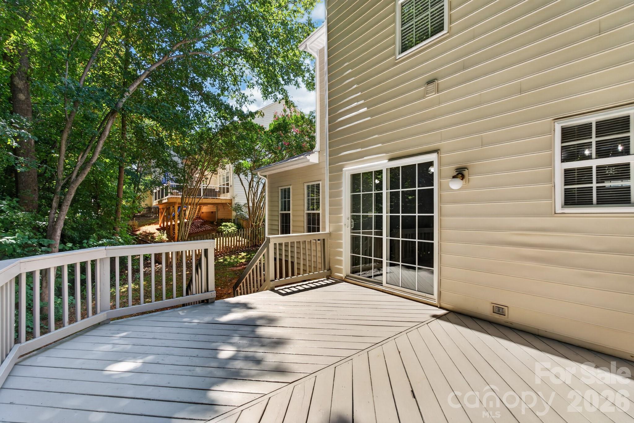 728 Knightswood Road Property Photo 30