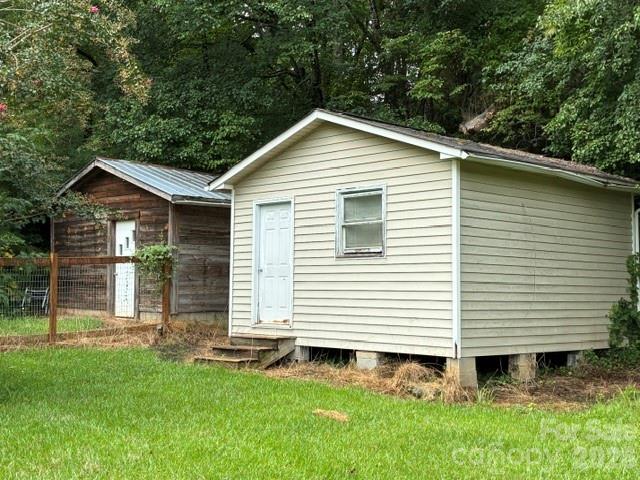 993 Coney Island Road Property Photo 5